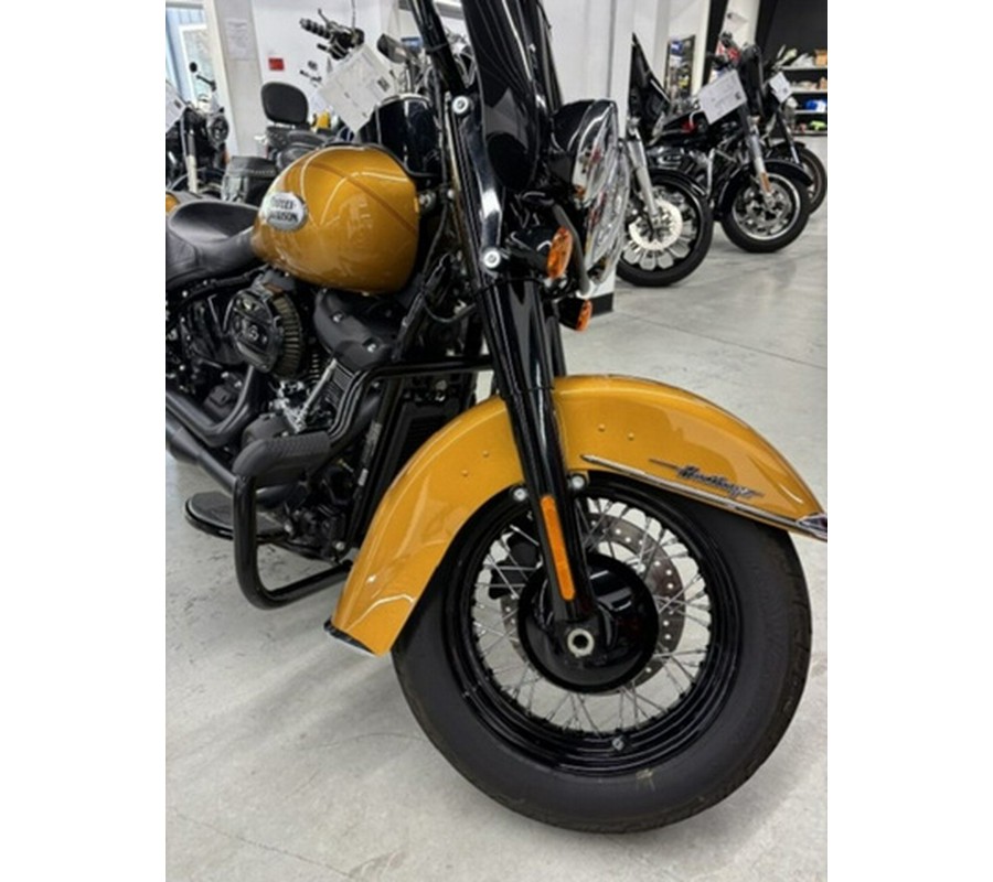 2023 Harley-Davidson Softail FLHCS - Heritage Classic