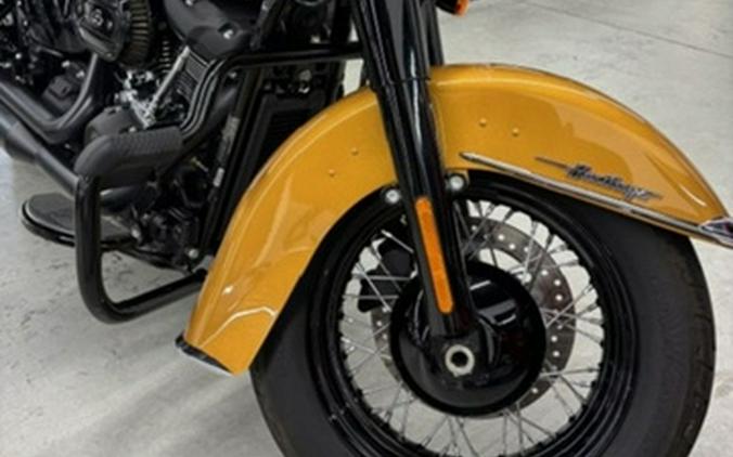 2023 Harley-Davidson Softail FLHCS - Heritage Classic