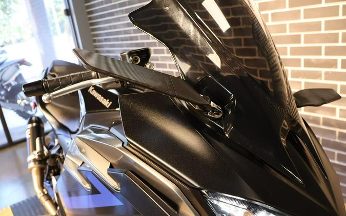 2025 Kawasaki Ninja 500 SE
