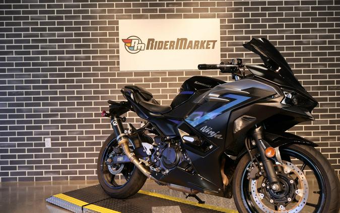 2025 Kawasaki Ninja 500 SE