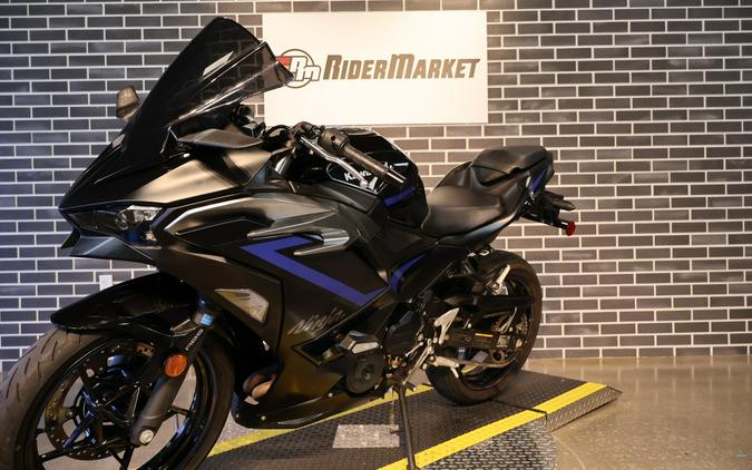 2025 Kawasaki Ninja 500 SE