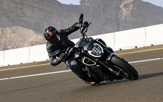 2024 Ducati Diavel V4 Black