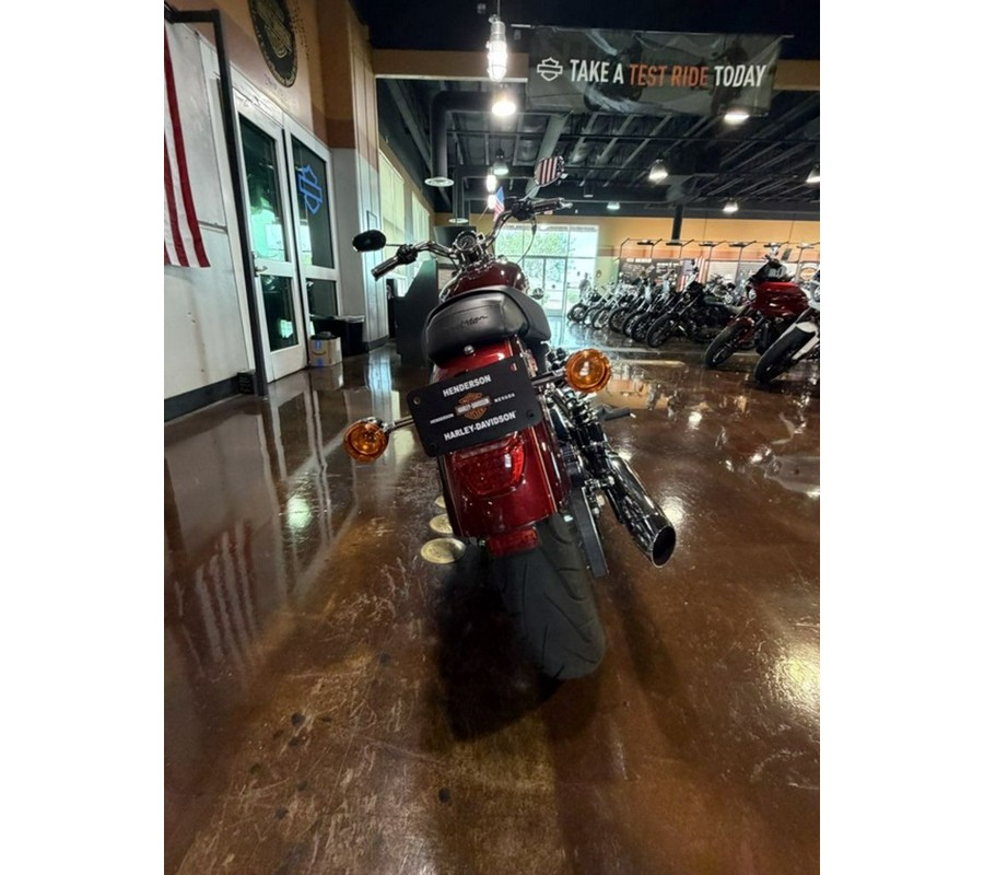 2016 Harley-Davidson Sportster® 1200 Custom