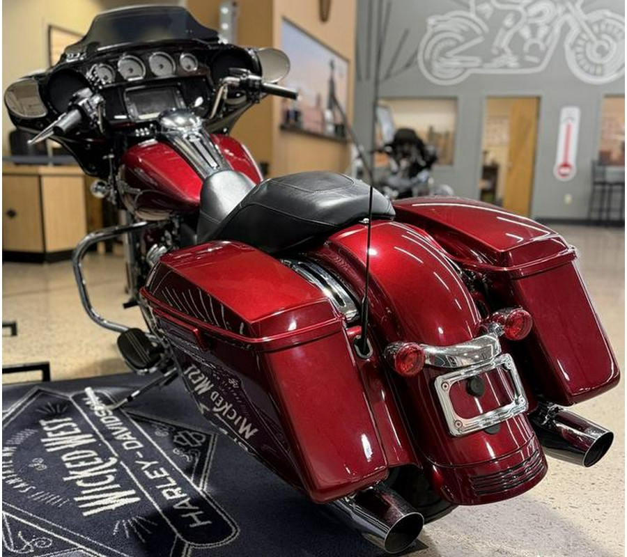 2017 Harley-Davidson® FLHXS - Street Glide® Special