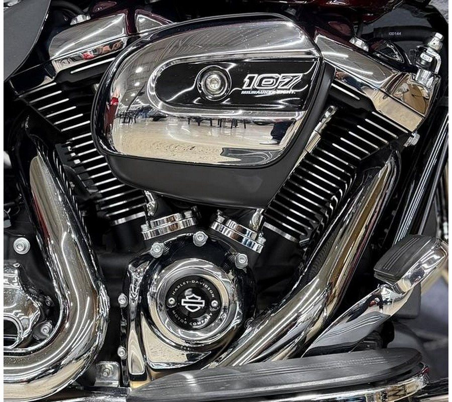 2017 Harley-Davidson® FLHXS - Street Glide® Special