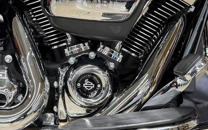 2017 Harley-Davidson® FLHXS - Street Glide® Special