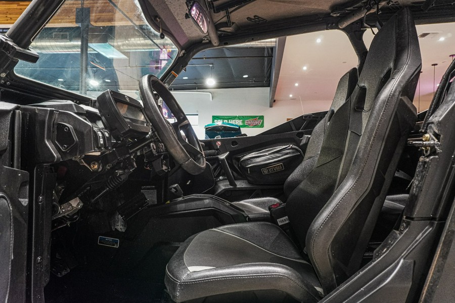 2023 Can-Am Commander MAX