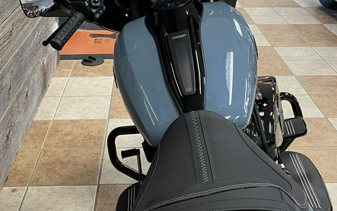 2024 Harley-Davidson Street Glide® Sharkskin Blue