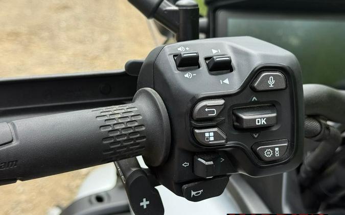 2025 Can-Am Canyon XT