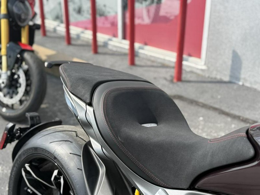 2026 Ducati XDiavel V4 Black Lava