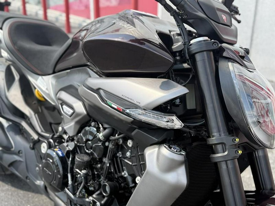 2026 Ducati XDiavel V4 Black Lava