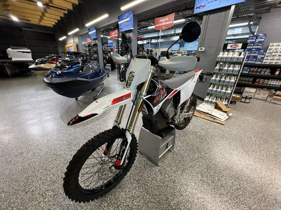 New 2025 STARK FUTURE Varg EX 80 HP