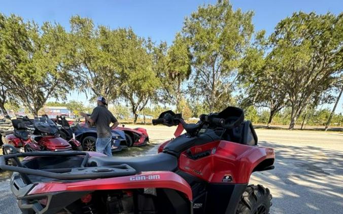 2023 Can-Am® 0001SPA00