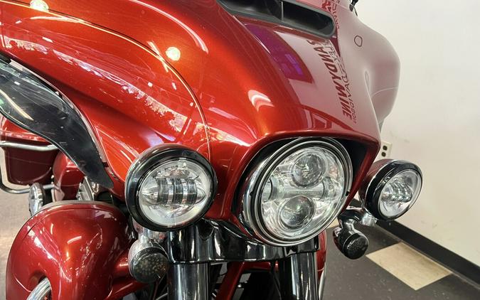 2014 Harley-Davidson Electra Glide Ultra Classic® Candy Orange FLHTCU