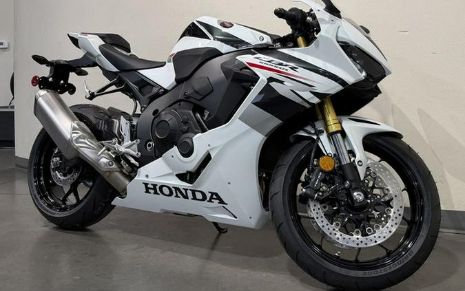 2026 Honda CBR1000RR ABS