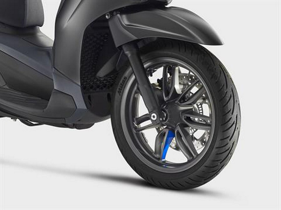 2027 Piaggio BV 400 S
