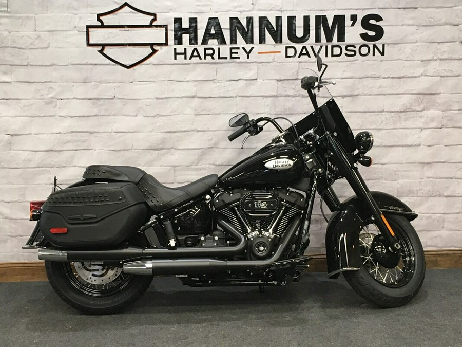 2024 Harley-Davidson Heritage Classic Black FLHCS