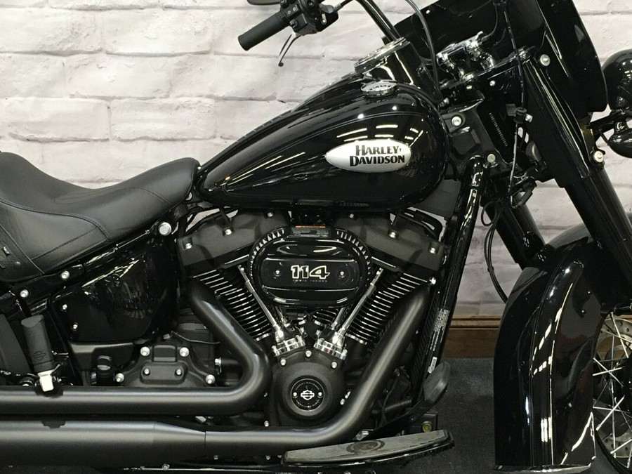 2024 Harley-Davidson Heritage Classic Black FLHCS