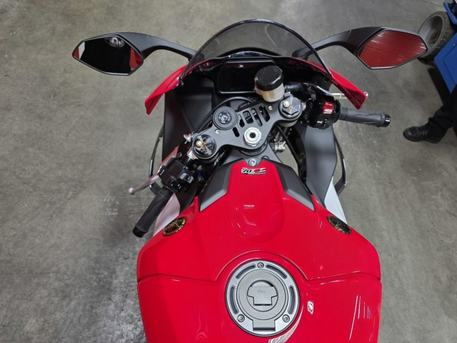 2026 Yamaha YZF R1 70Th Anniversary Edition