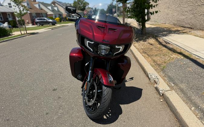 2026 Indian Pursuit® Dark Horse® with 112 and Powerband Audio Package