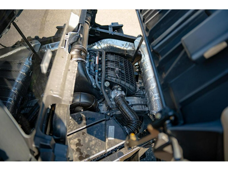 2026 Can-Am Defender Max Limited HD11
