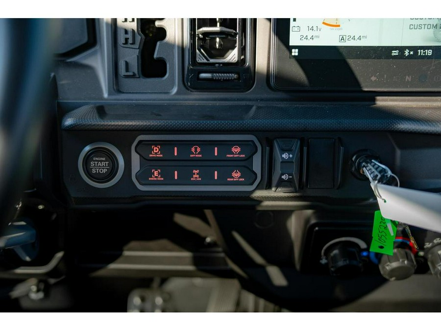 2026 Can-Am Defender Max Limited HD11