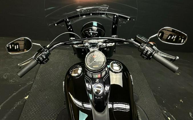 Harley-Davidson Softail Slim 2016 FLS BLACK
