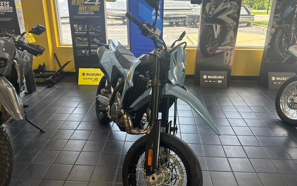 2025 Suzuki DR-Z400SM SUPERMOTO