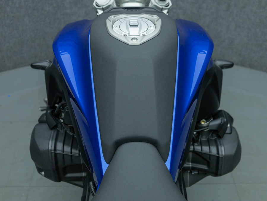 2026 BMW R1300R EXCLUSIVE W/ABS