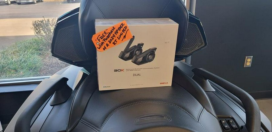 2024 Can-Am® Spyder RT Limited Dark Wheels