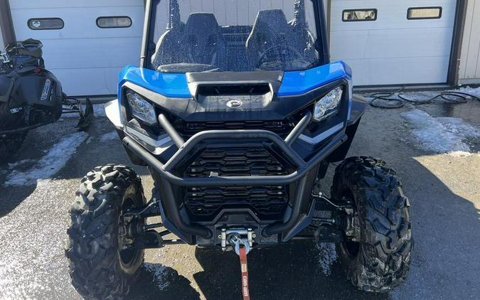 2023 Can-Am® Commander XT 700