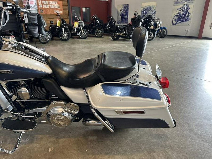 2015 Harley-Davidson® FLHTCUL - Electra Glide® Ultra Classic® Low