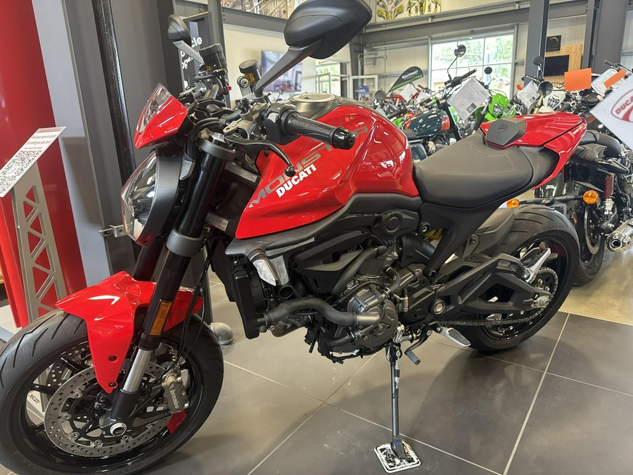 2024 Ducati MONSTER PLUS