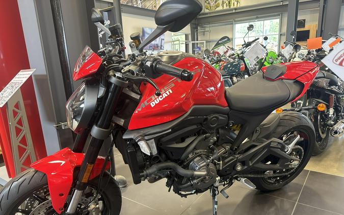 2024 Ducati MONSTER PLUS