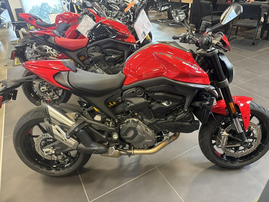 2024 Ducati MONSTER PLUS