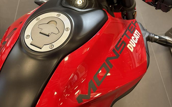 2024 Ducati MONSTER PLUS