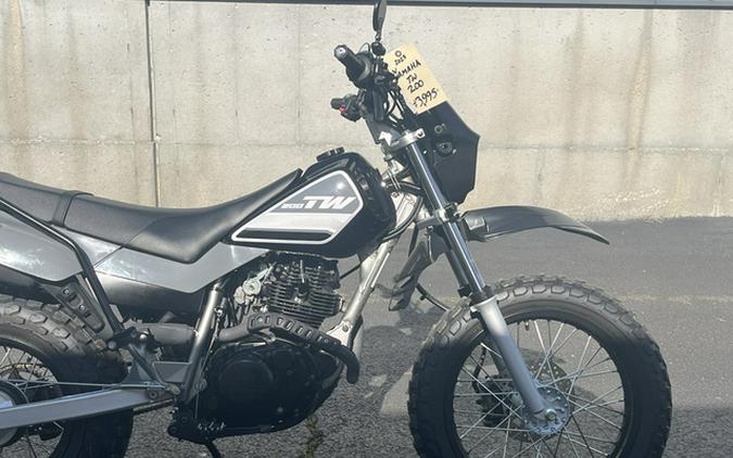 2023 Yamaha TW 200