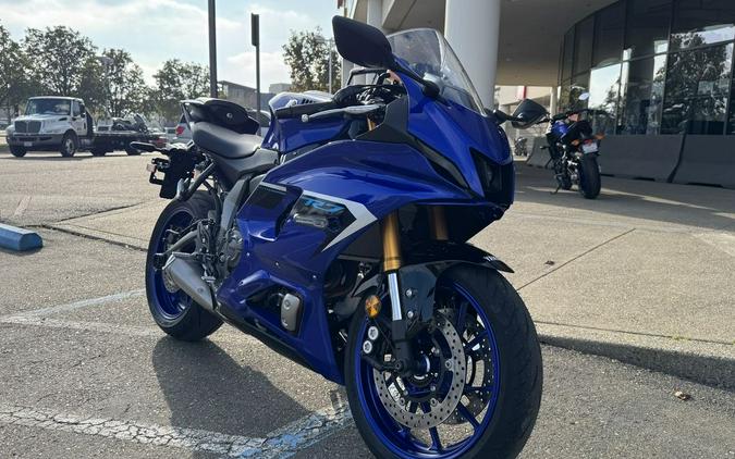 2025 Yamaha YZF-R7