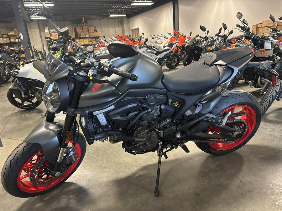 2025 Ducati MONSTER PLUS
