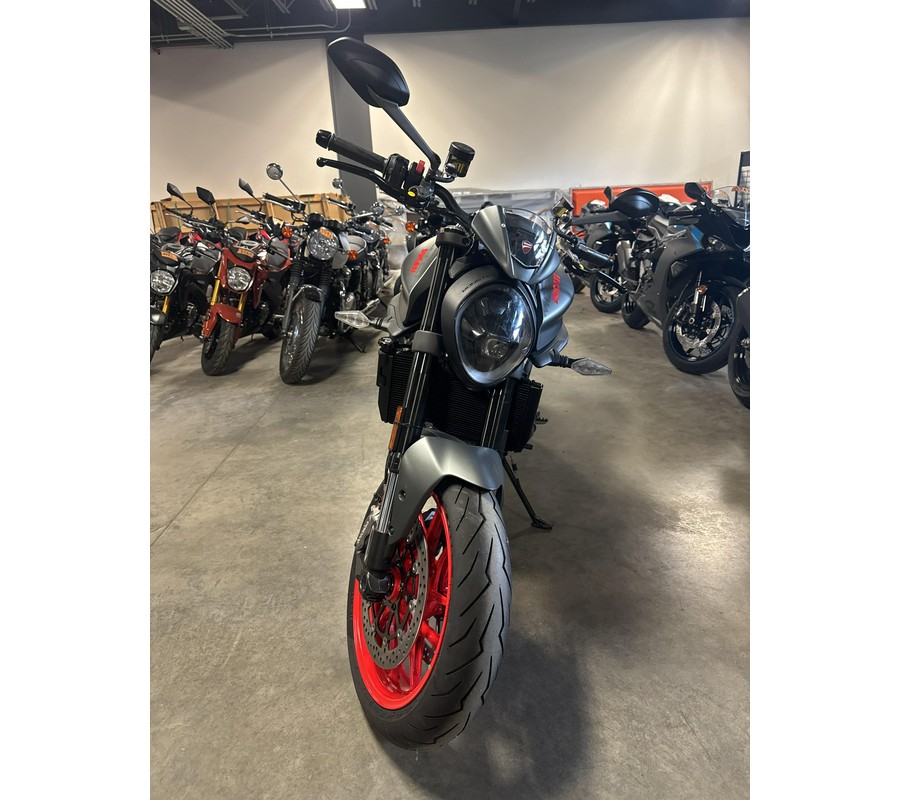 2025 Ducati MONSTER PLUS
