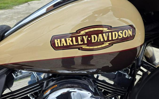 2014 Harley-Davidson® FLHTK - Electra Glide® Ultra Limited