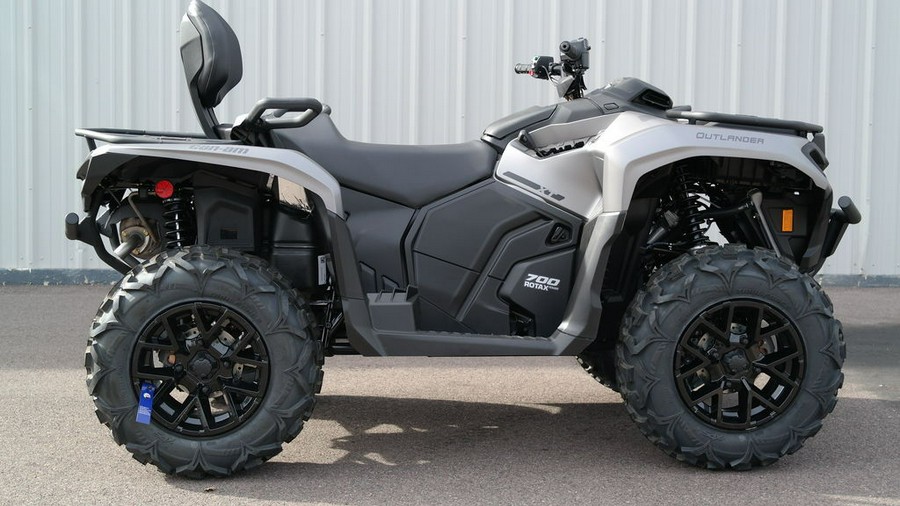 2026 Can-Am® Outlander MAX XT 700