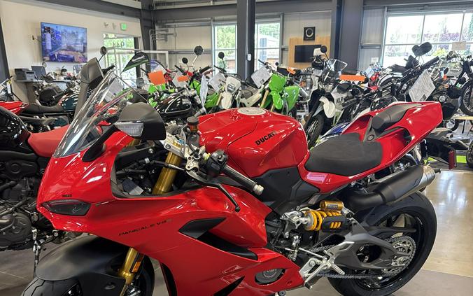 2025 Ducati PANIGALE V2 S