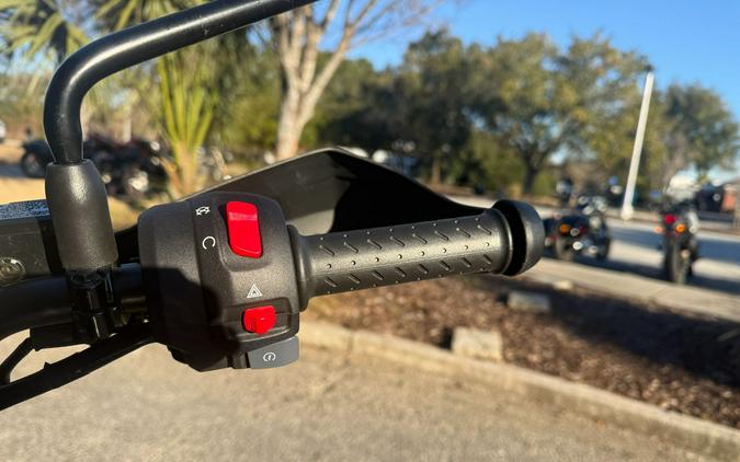 2024 Triumph Scrambler 400 X