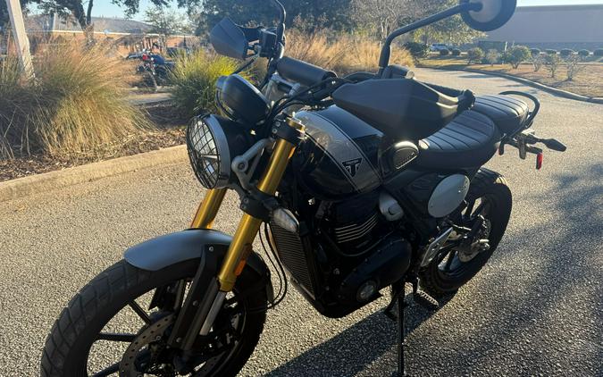 2024 Triumph Scrambler 400 X
