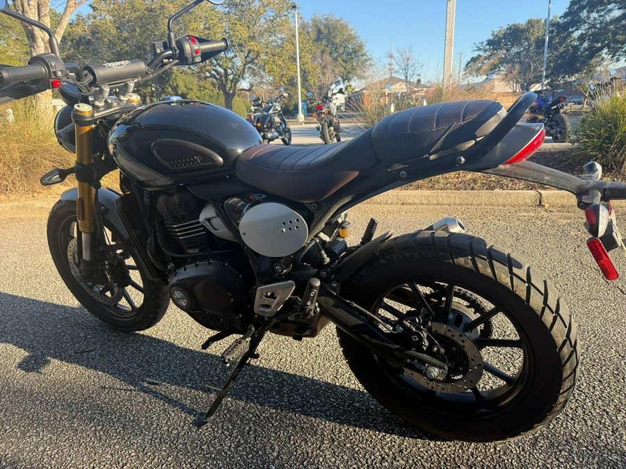 2024 Triumph Scrambler 400 X