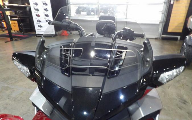 2017 Can-Am Spyder F3 T 6-Speed Semi-Automatic (SE6)