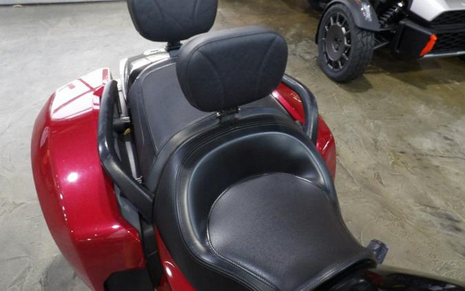 2017 Can-Am Spyder F3 T 6-Speed Semi-Automatic (SE6)