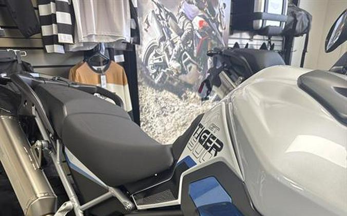 2026 Triumph Tiger 900 Alpine Edition
