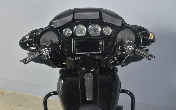 2018 Harley-Davidson Street Glide Special Vivid Black